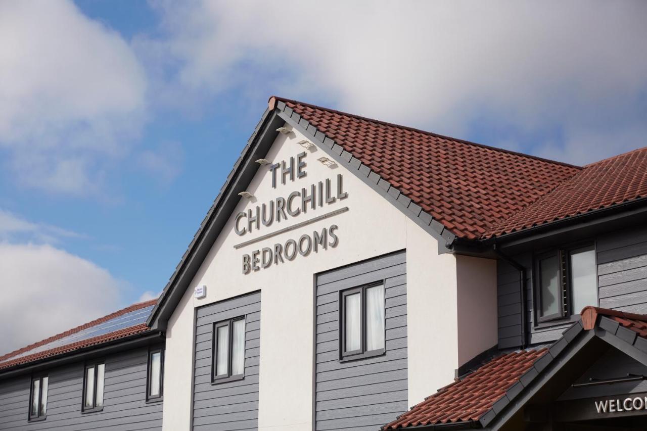 The Churchill By Greene King Inns 우톤바셋 외부 사진